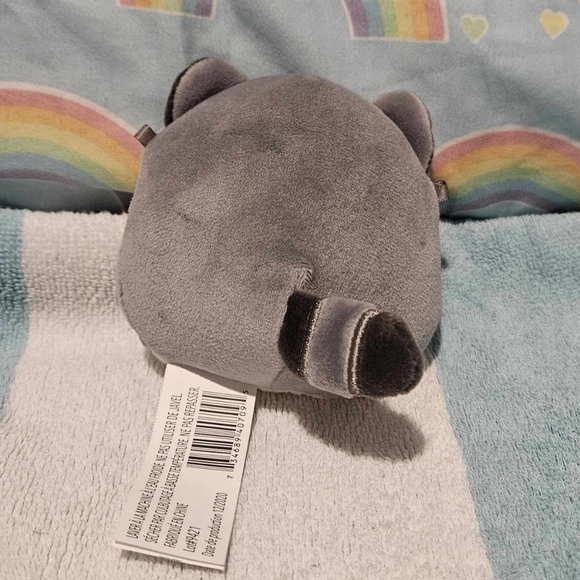 Randy Rocky Raccoon Squishmallow - Picture 2 of 2